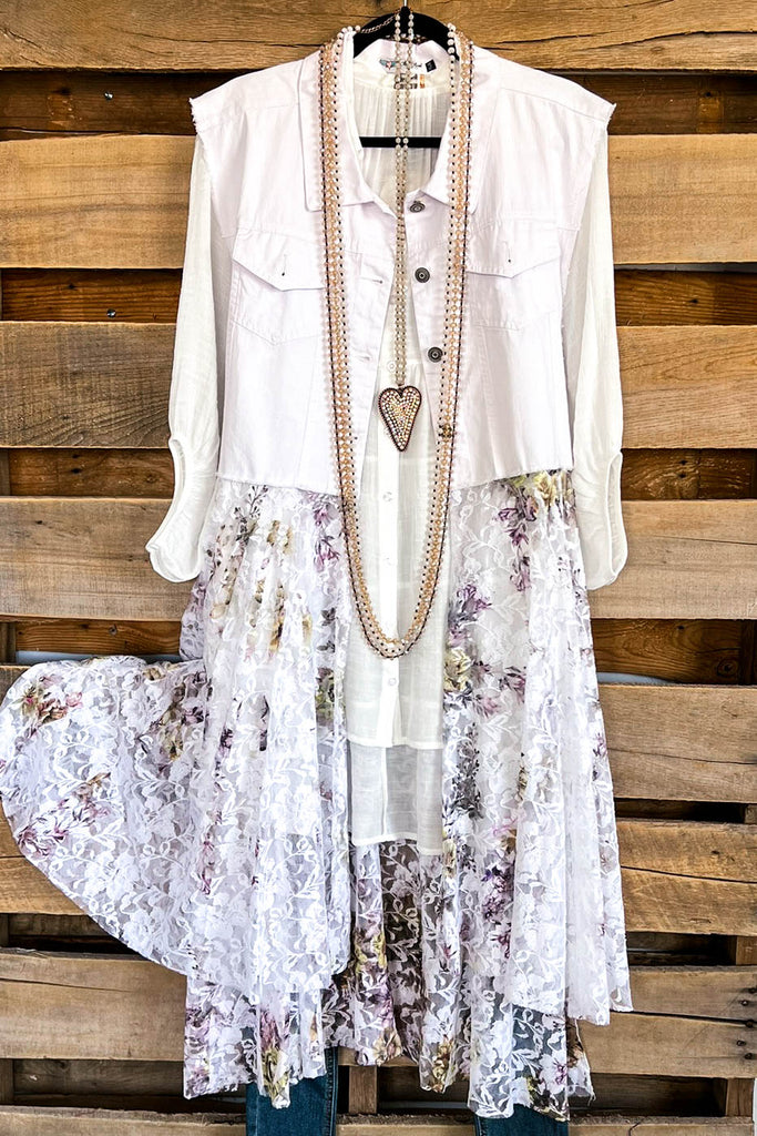 AHB EXCLUSIVE: Run To You Vest - Ivory/YR#2FL - 100% COTTON .