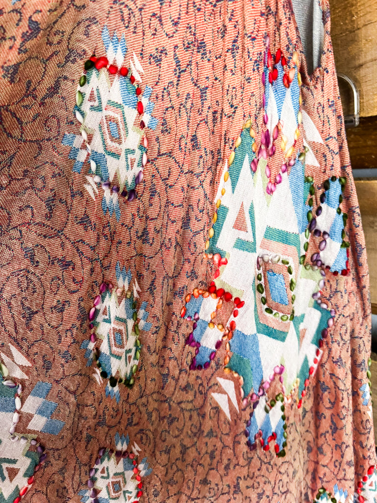 Playful Rhythm Thick Stitch Vest - Coral