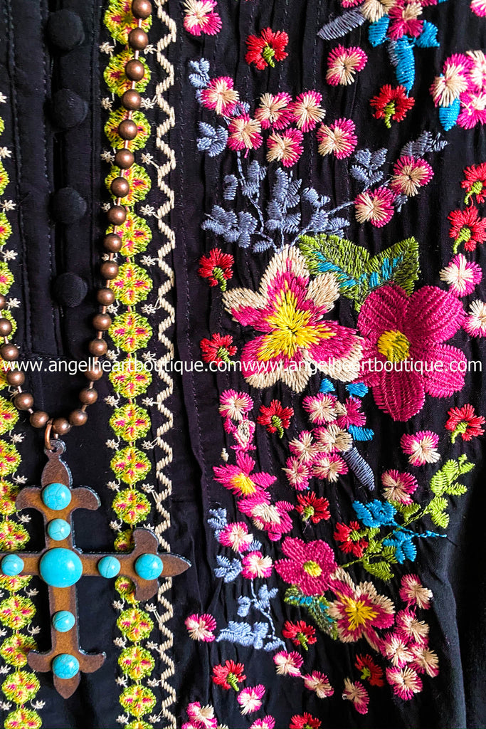 AHB EXCLUSIVE: I Like Me Better Top - Black