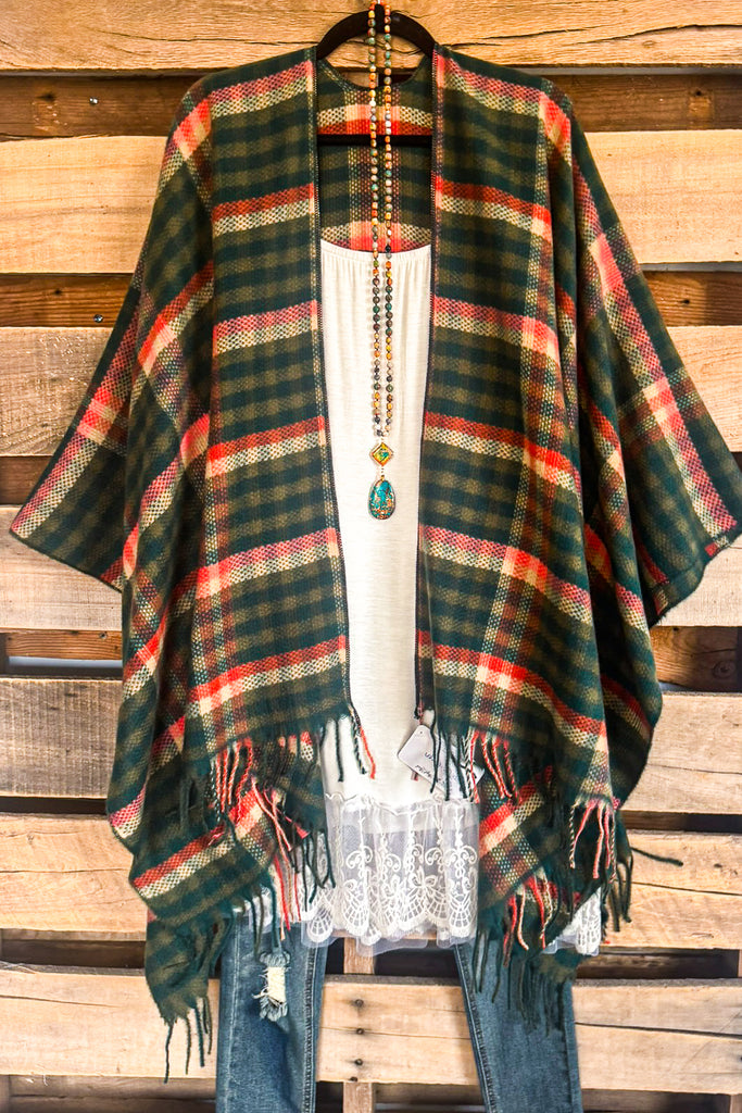 Chasing Seasons Poncho - Green