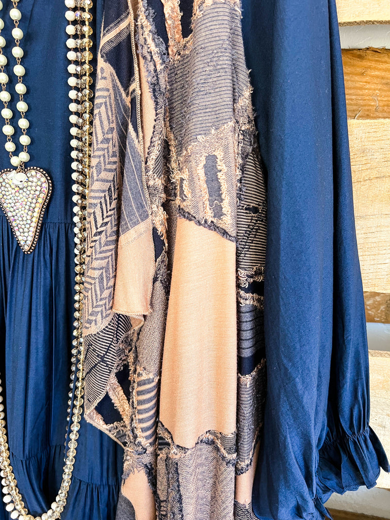 Unpredictable Truth Vest - Mocha/Navy-Blue - SALE