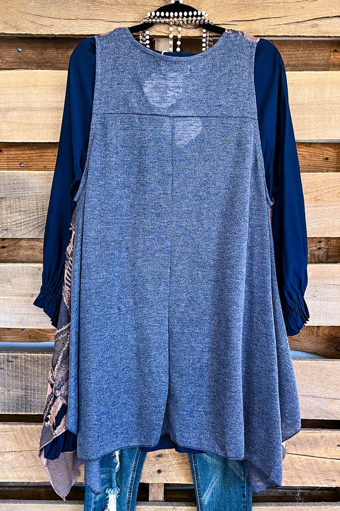 Unpredictable Truth Vest - Mocha/Navy-Blue - SALE