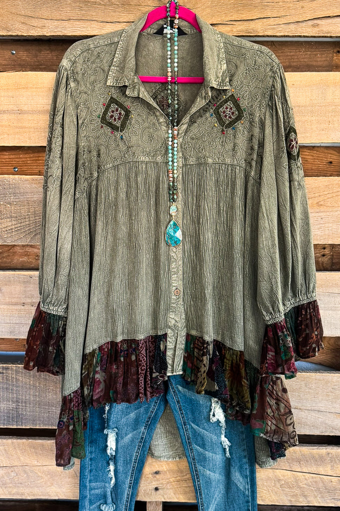 Dreams That Come True Oversize Top - Gravel