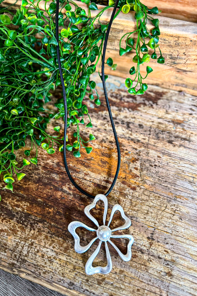 Chromatic Flower Necklace - Silver
