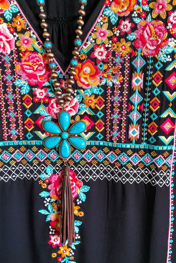 AHB EXCLUSIVE: Rainy Rose Blouse - Black