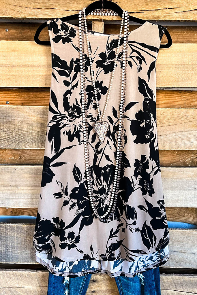 Bountiful Crossroads Top - Taupe