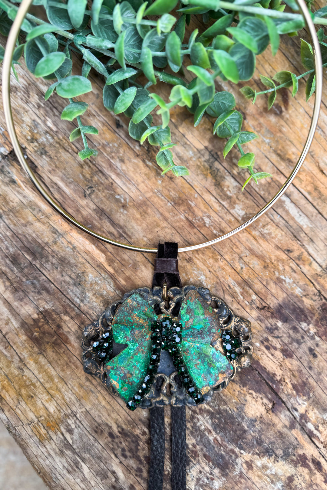 HANDMADE Green Bow with Rhinestones Necklace - Choker