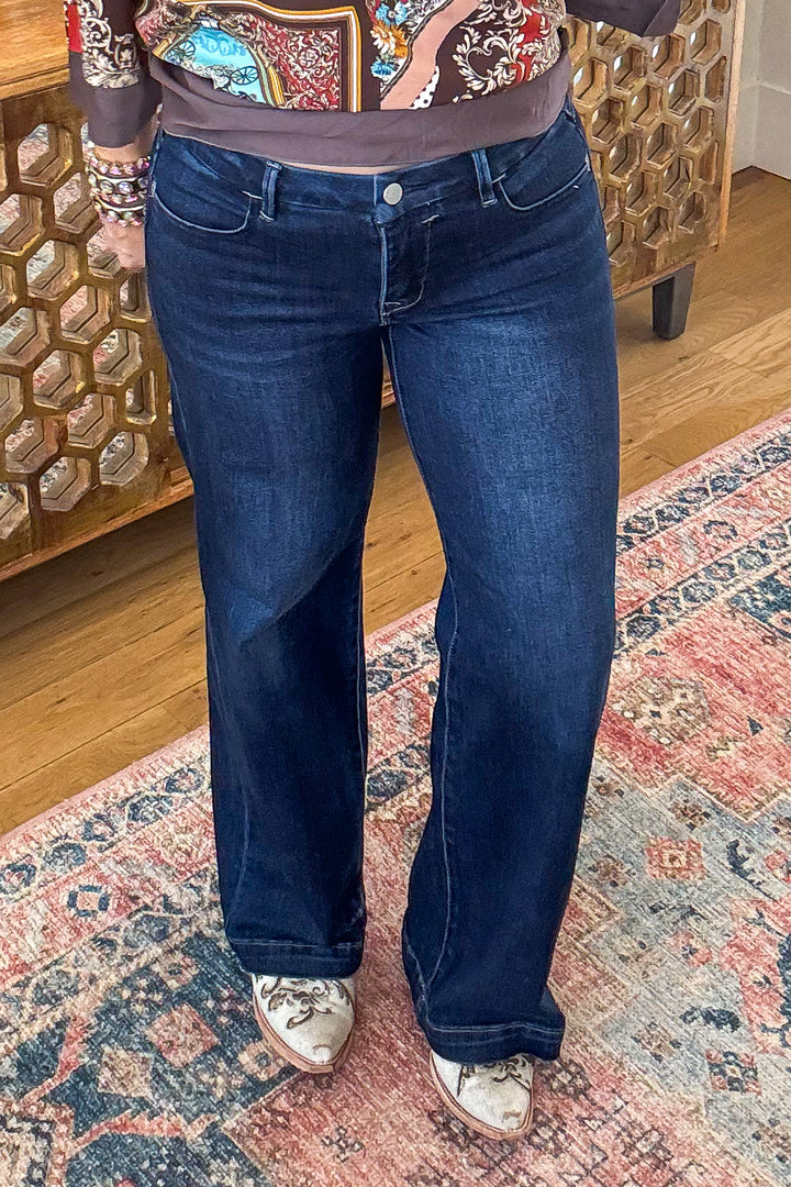 The Signature Style Wide Leg Jeans - Dark Denim