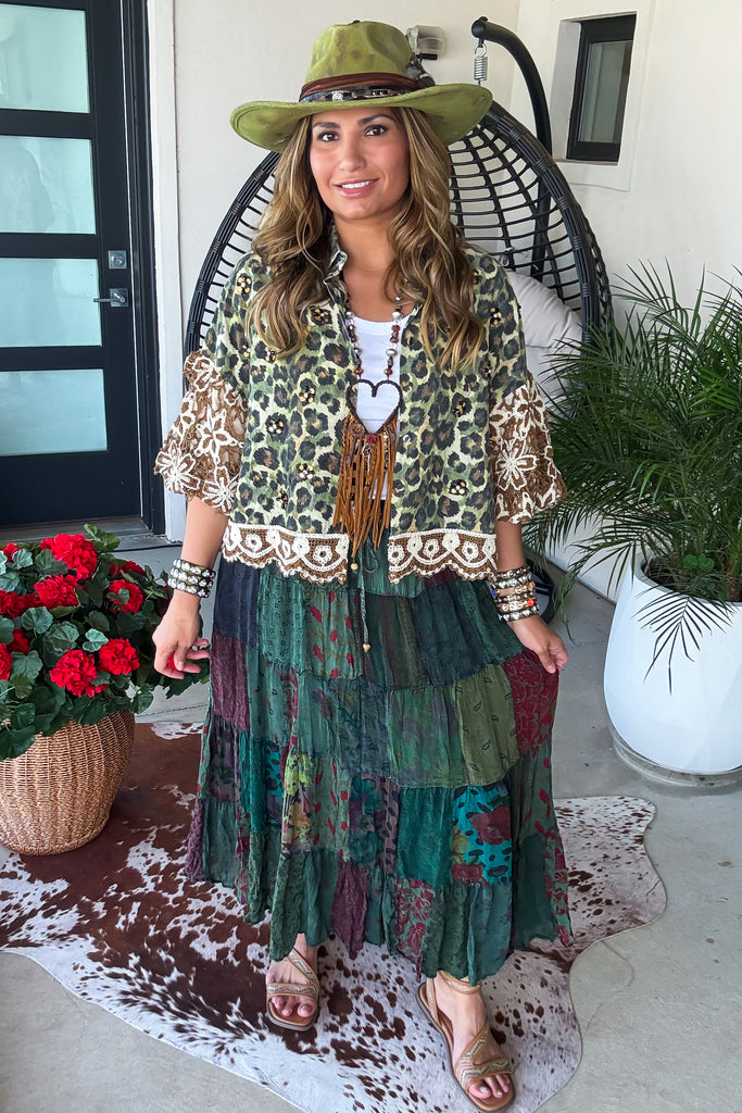 Bee Wild And Free Jacket - Leo - 100% COTTON