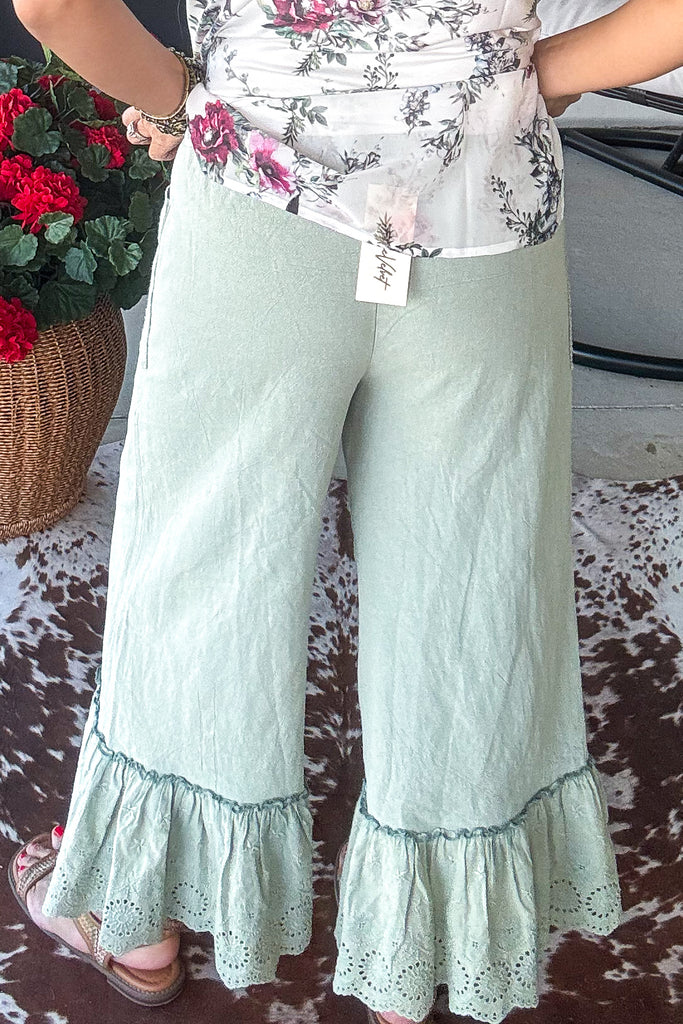 Relaxed To Roam Capris - 100% Cotton