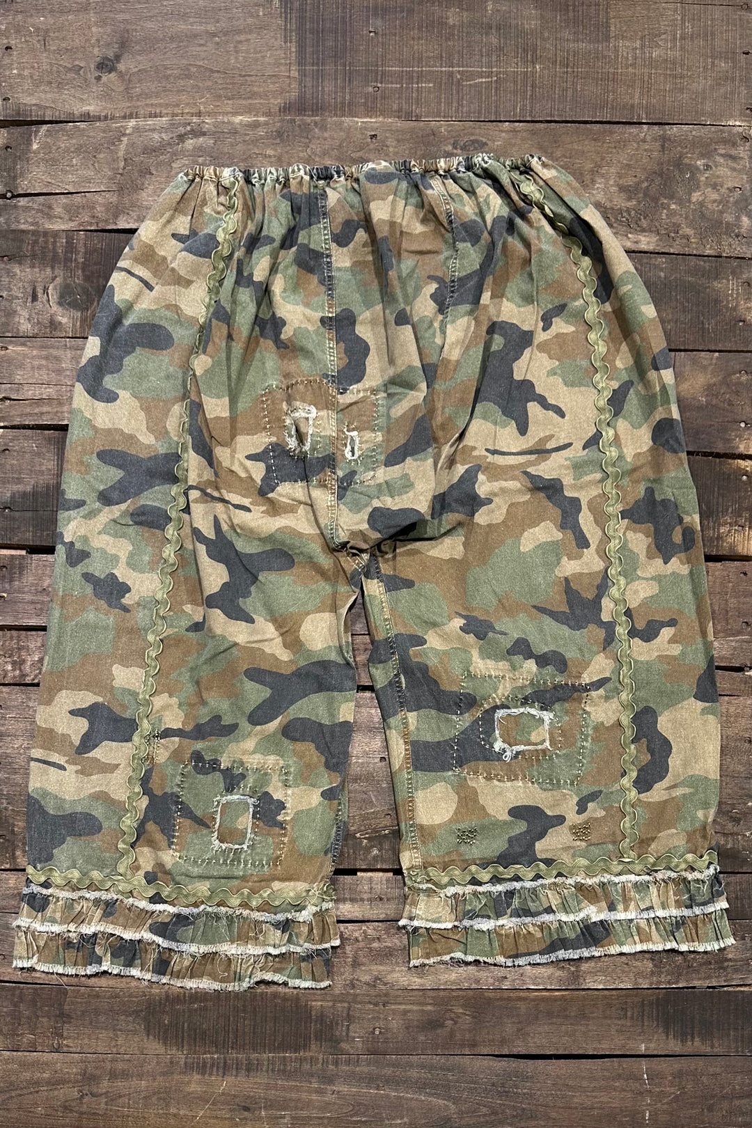 PRE ORDER: Garden Romance Bloomers - Hidden Trails