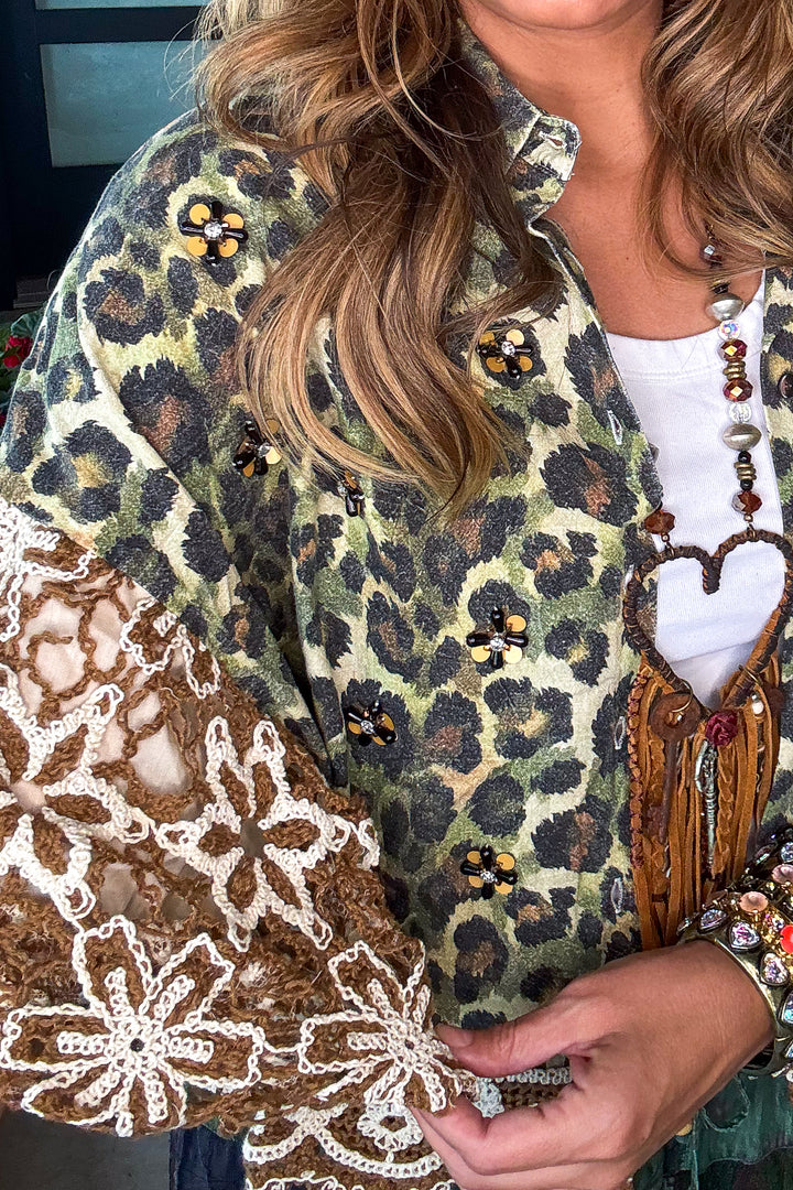 Bee Wild And Free Jacket - Leo - 100% COTTON