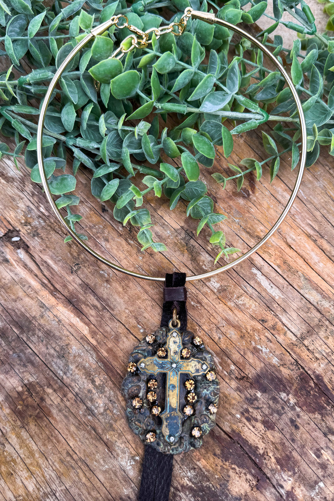 HANDMADE Cross Necklace Jaded Gypsy - Choker