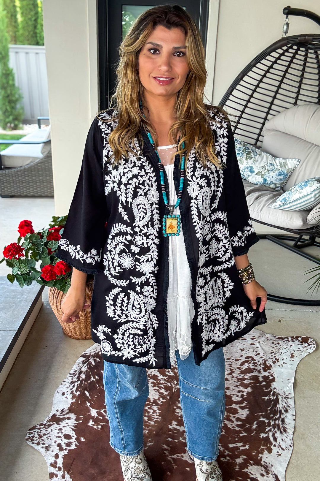 AHB EXCLUSIVE - Beauty Within Cardigan - Black/White