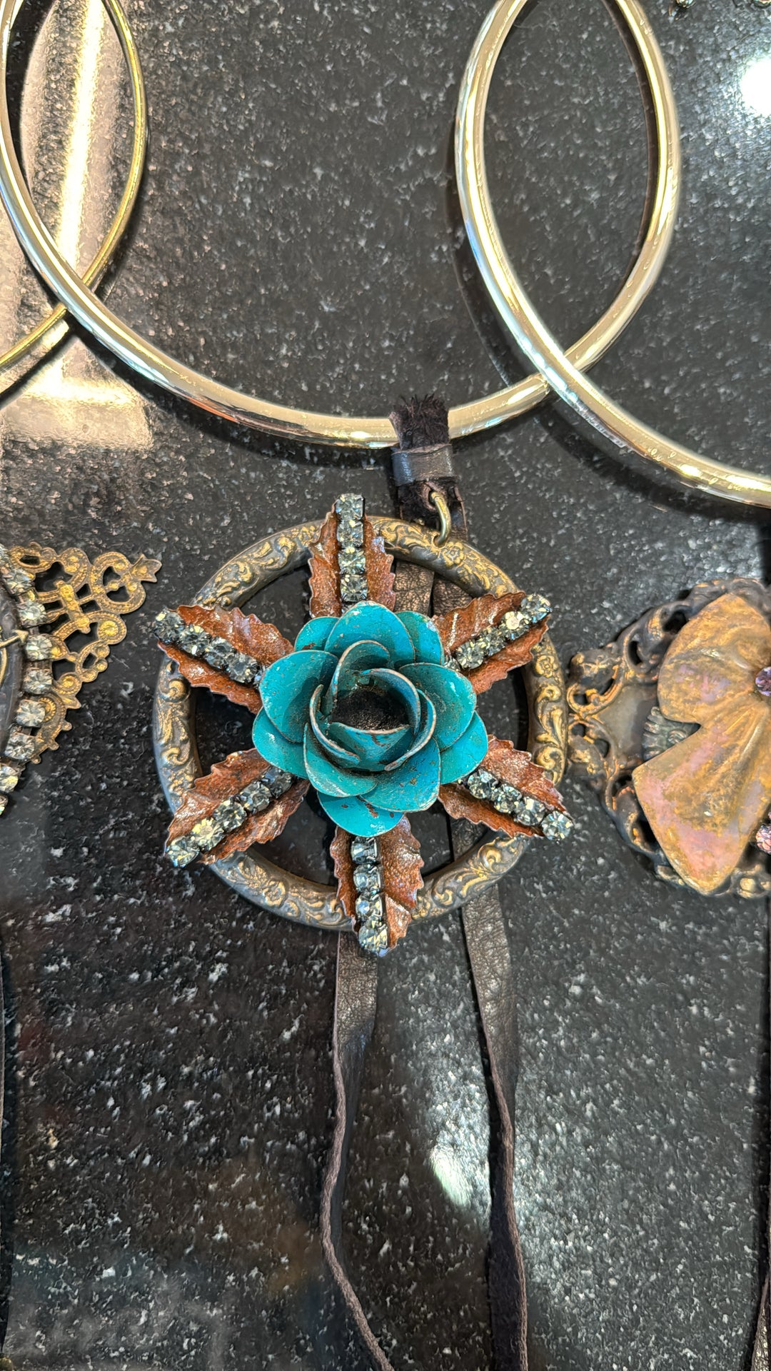 HANDMADE Flower Necklace Jaded Gypsy - Choker