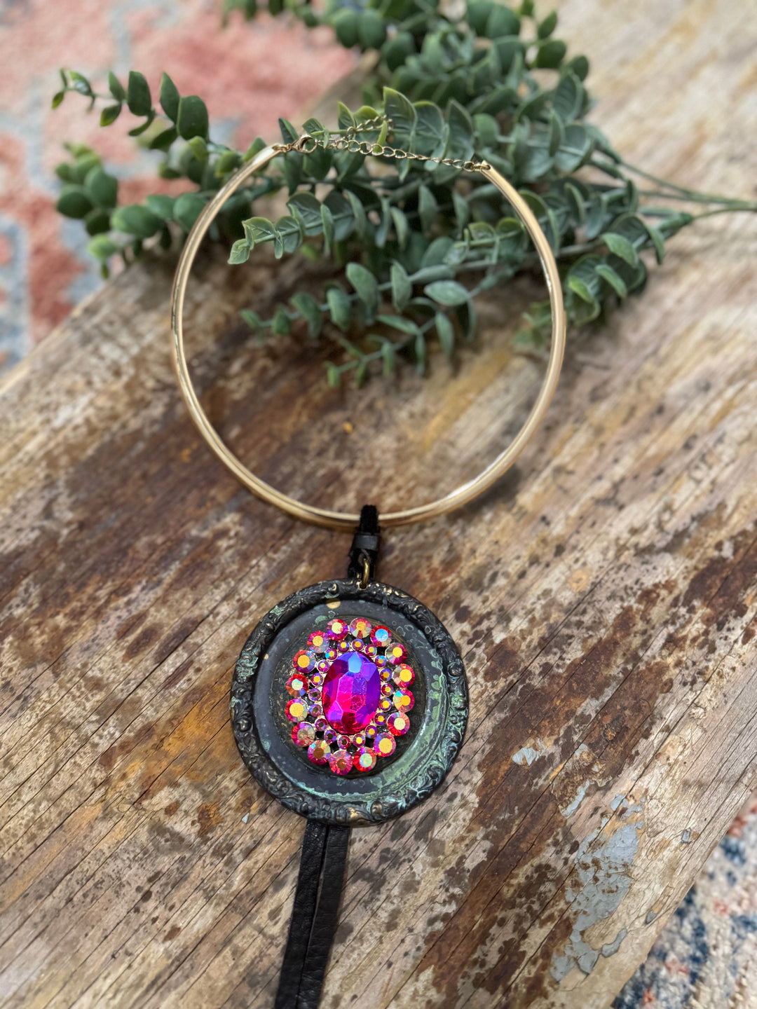 HANDMADE Cameo Necklace Jaded Gypsy - Choker Pink