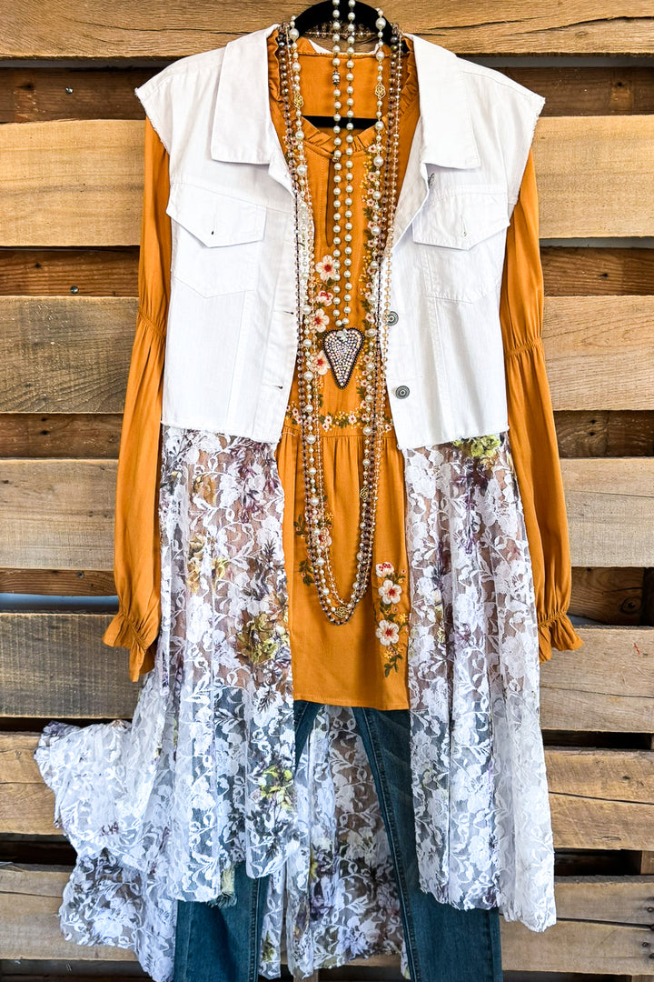 AHB EXCLUSIVE: Run To You Vest - Ivory/YR