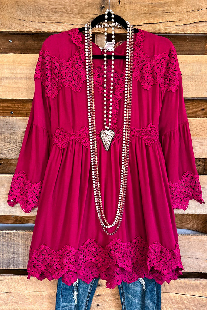 AHB EXCLUSIVE - The Most Beautiful Top - Crimson
