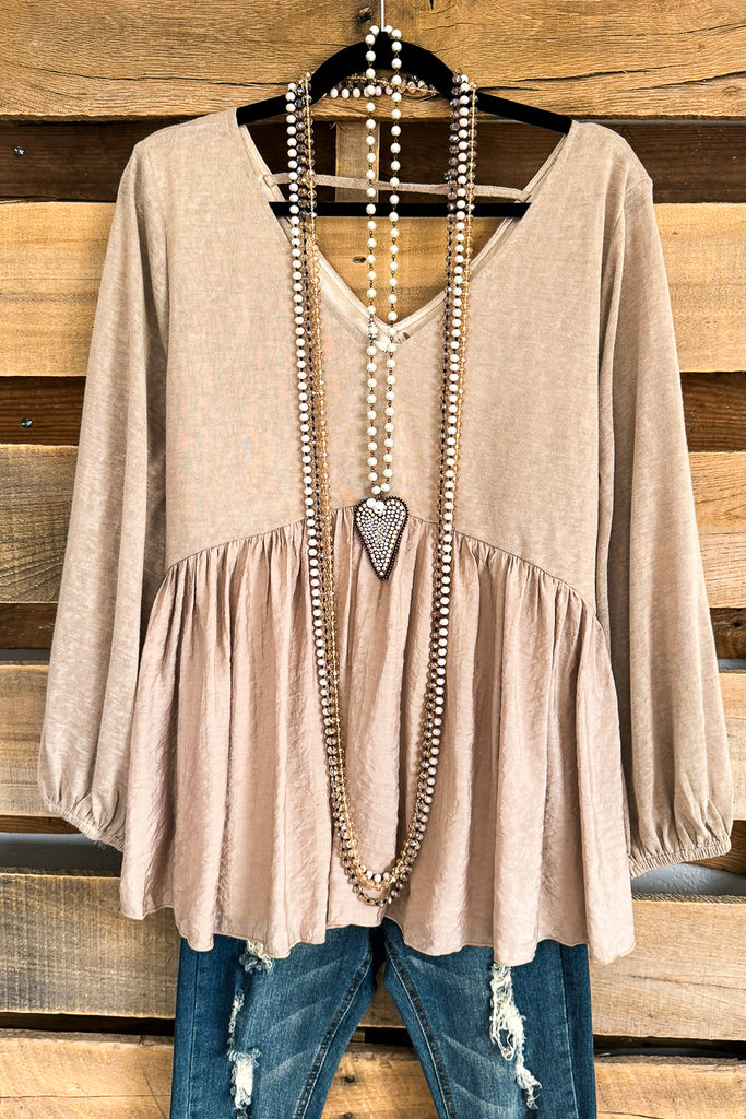 Doing Just Fine Top - Taupe