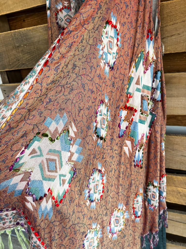 Playful Rhythm Thick Stitch Vest - Coral