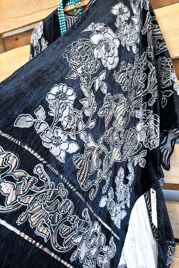 The Latest Edition Burnout Velvet Kimono - Black