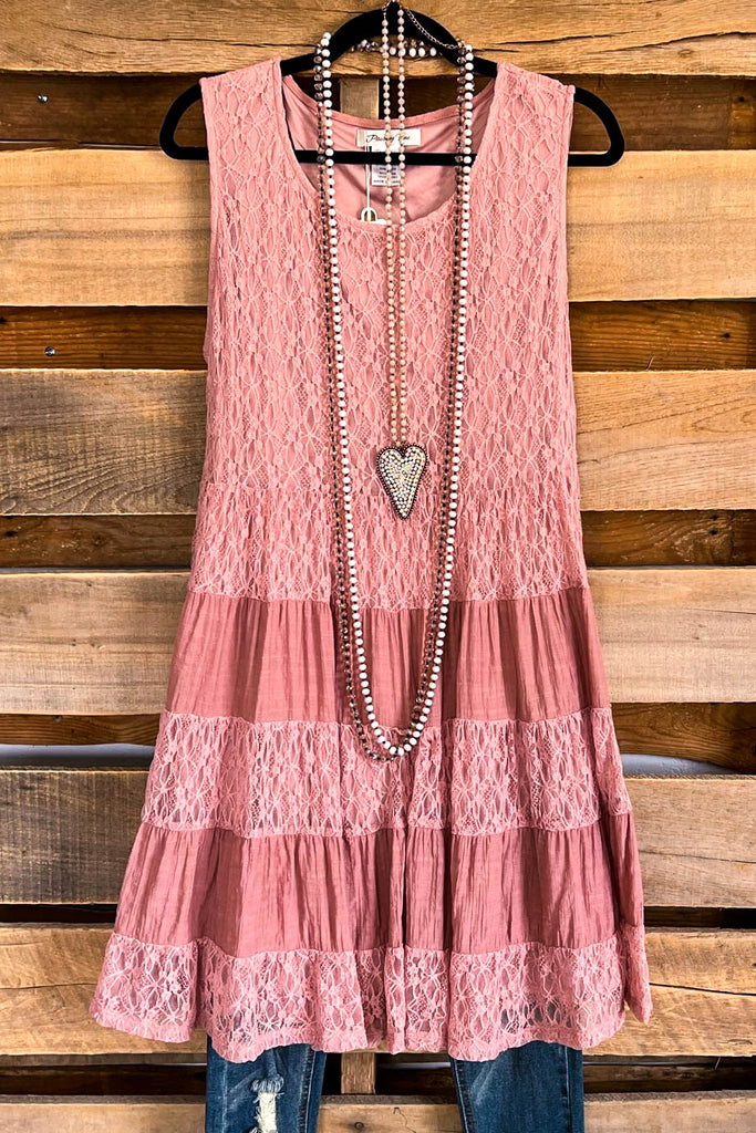 She's a Ray Of Sunshine Dress - Mauve