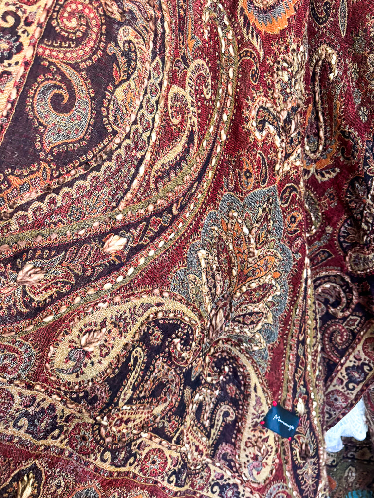 NATURAL FABRIC: Love Woven Deeply Wool Ruana - 19Wine - 100% Wool