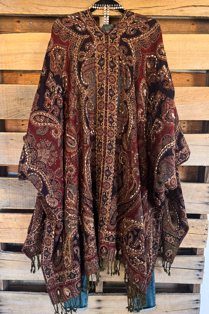 NATURAL FABRIC: Love Woven Deeply Wool Ruana - 19Wine - 100% Wool