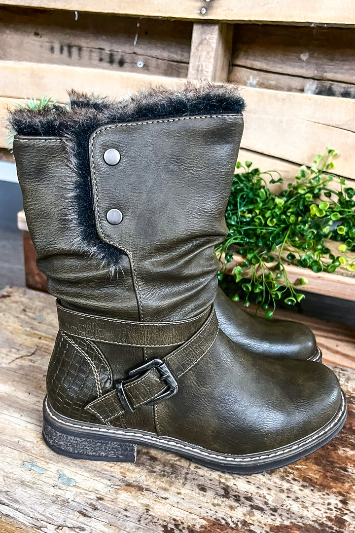 Chasing You Fur Boots - Olive (SIZE 6-6.5-7) - SALE