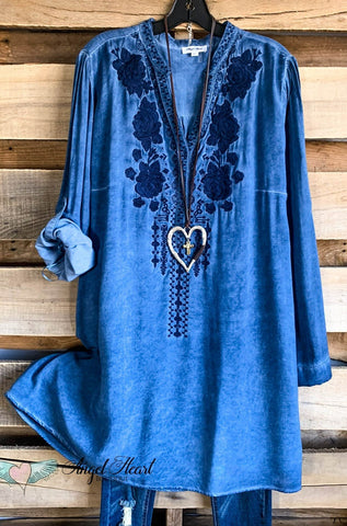 AHB EXCLUSIVE: Love is Alive Tunic - Snake Print