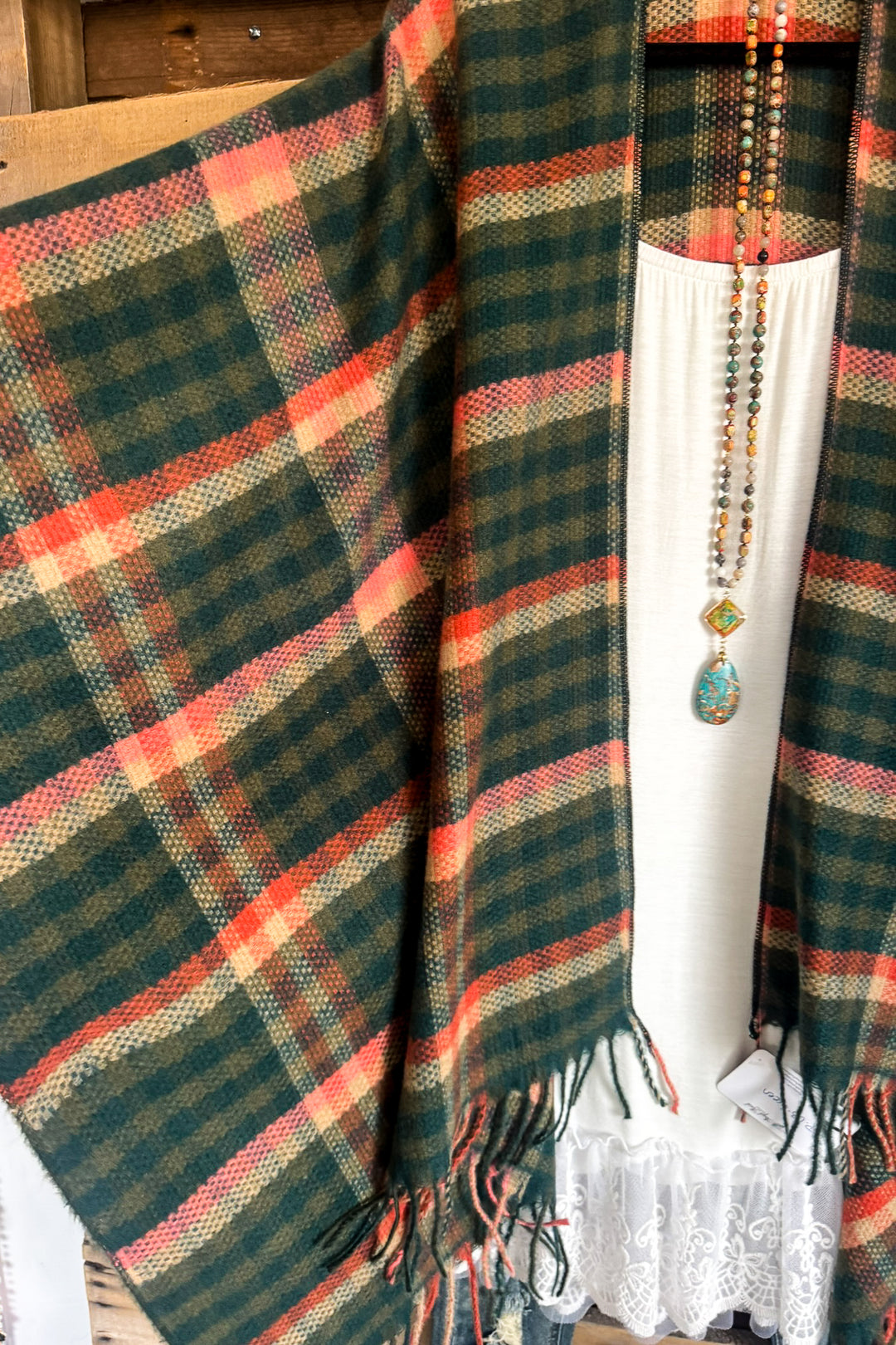 Chasing Seasons Poncho - Green