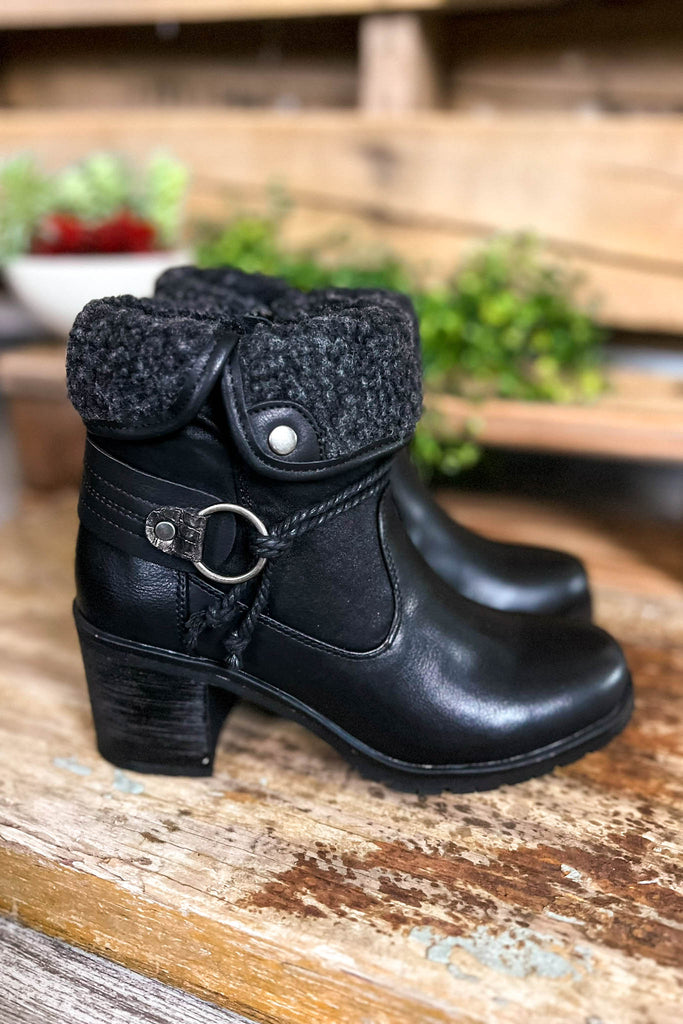 Doja Step Bootie - Black