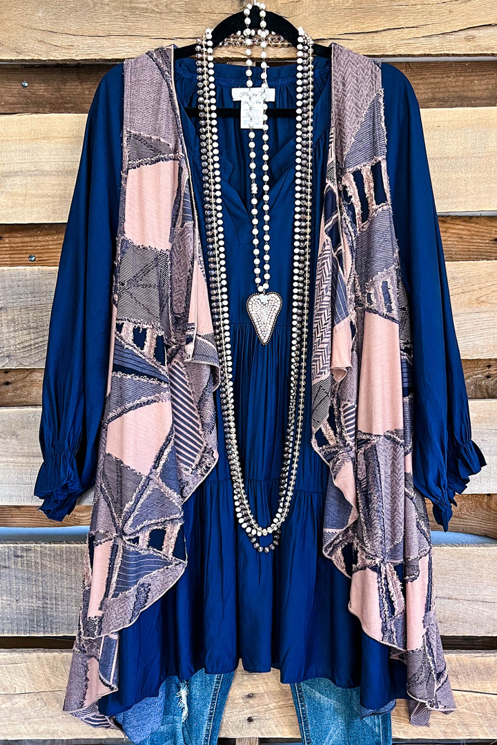 Unpredictable Truth Vest - Mocha/Navy-Blue - SALE