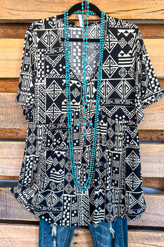 Engaging Story Top - Black