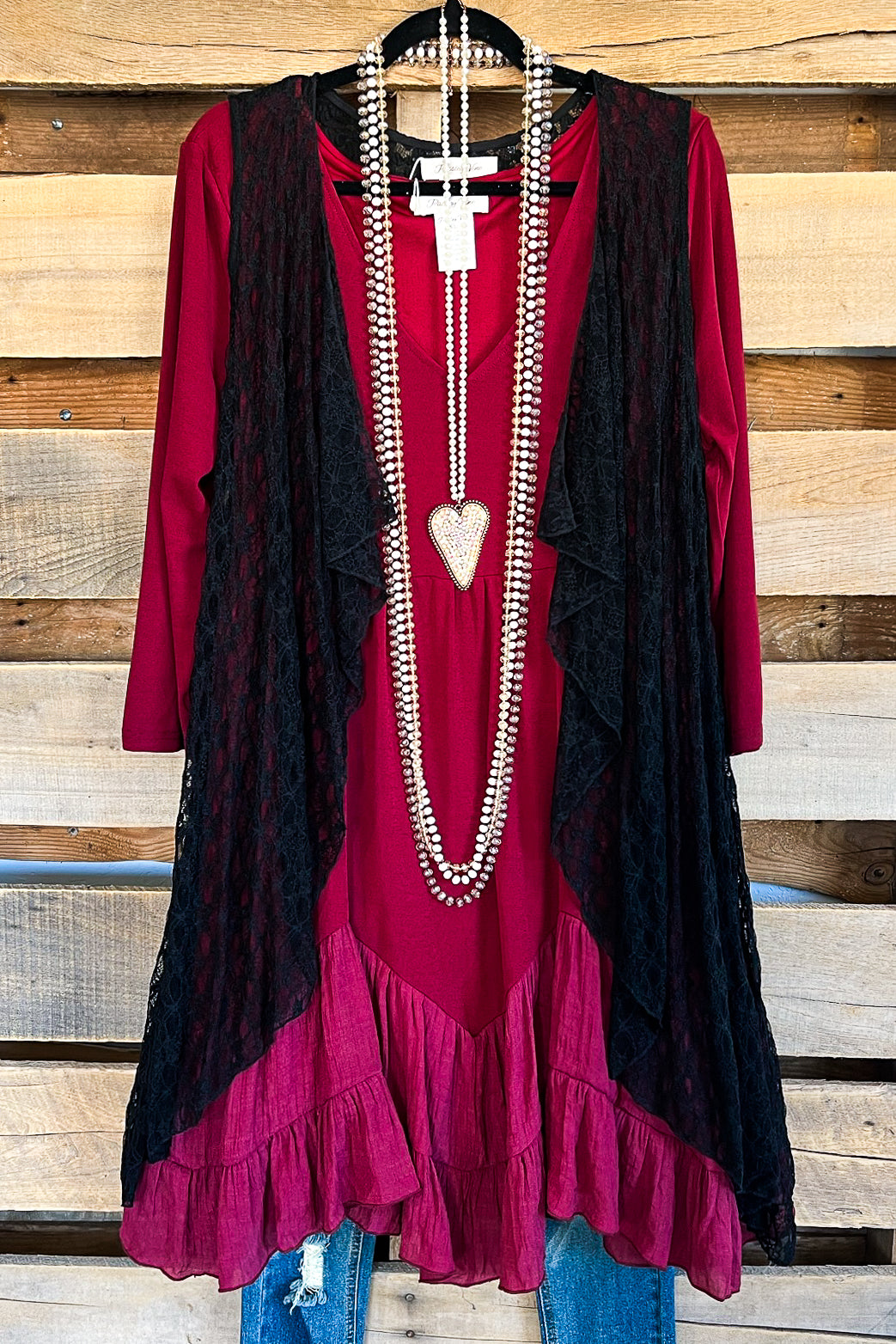 Run To Me Lace Vest - Black