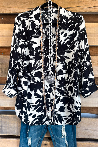 Engaging Story Top - Black