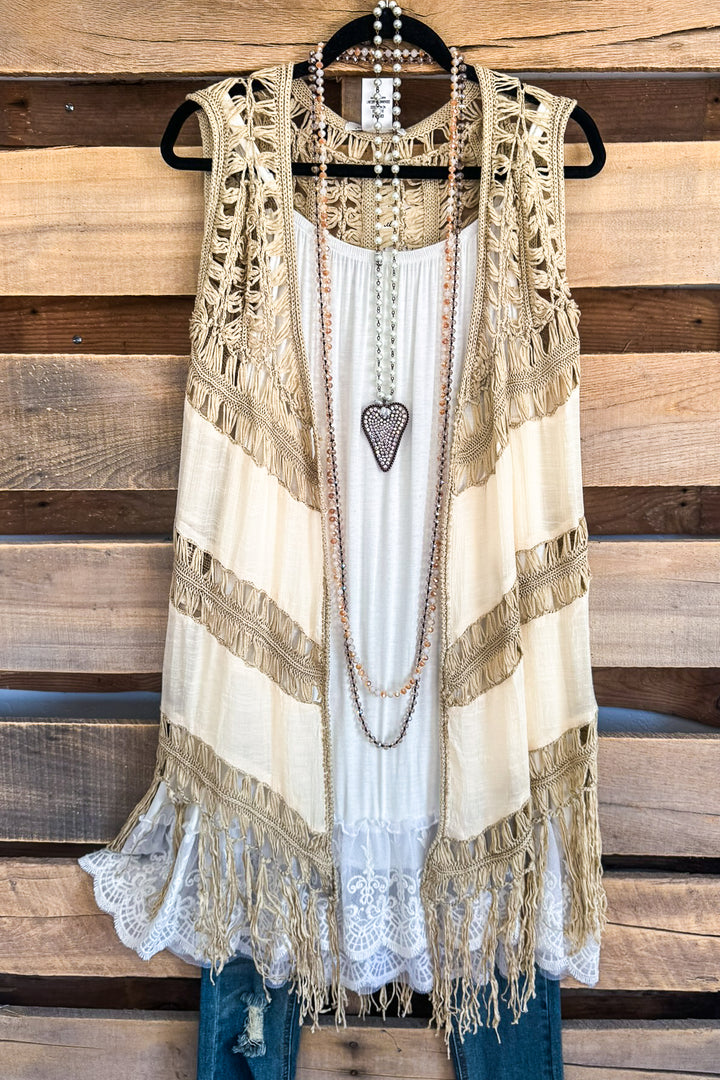Traveling Abroad Vest - Beige
