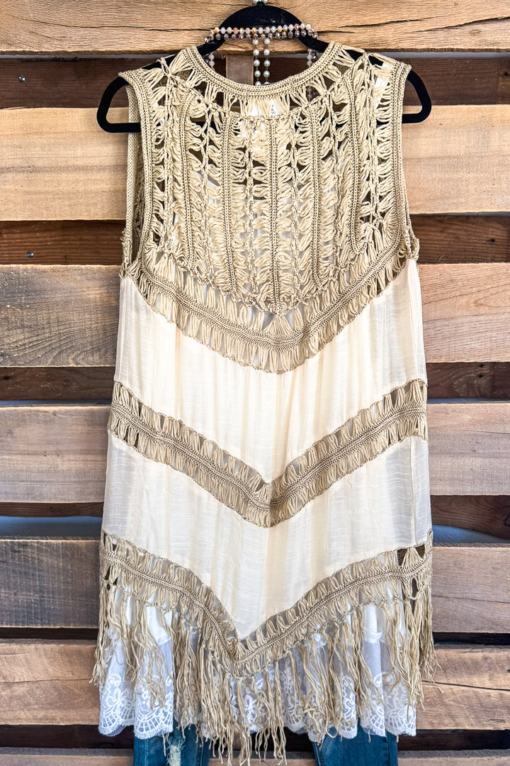 Traveling Abroad Vest - Beige
