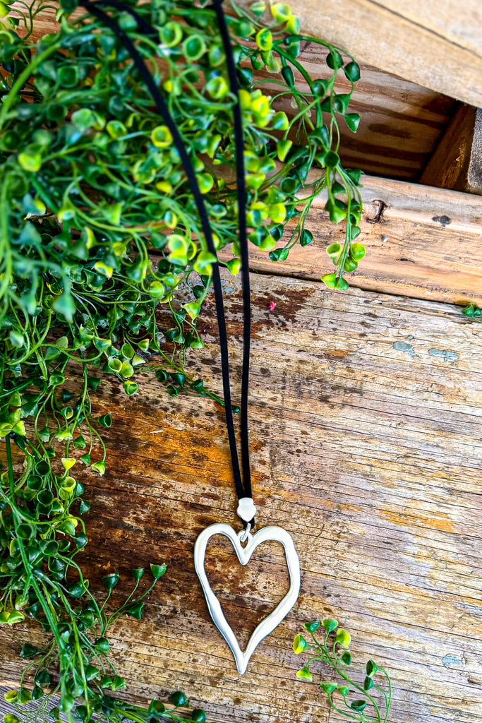 Heart of Stone Necklace - Black