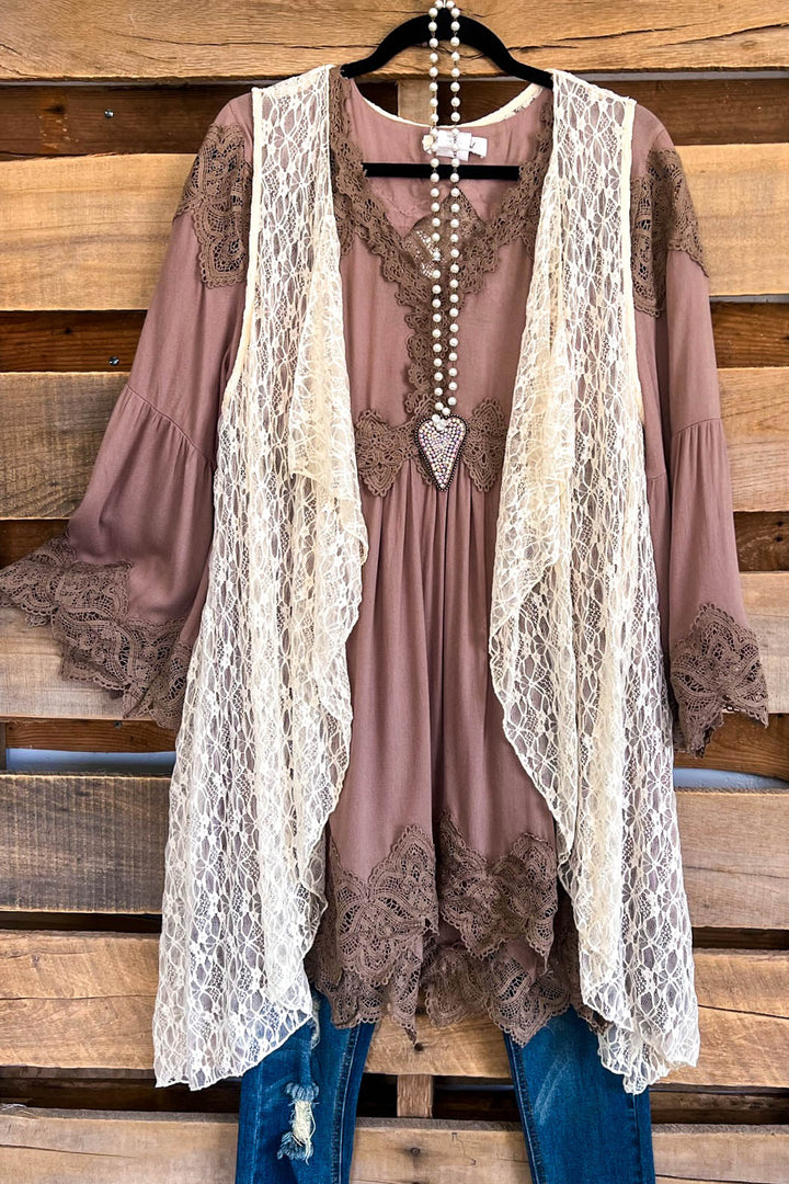 Run To Me Lace Vest - Beige