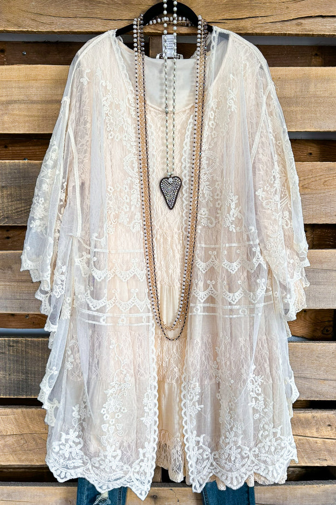 AHB EXCLUSIVE: Finding Perfection Kimono - Taupe