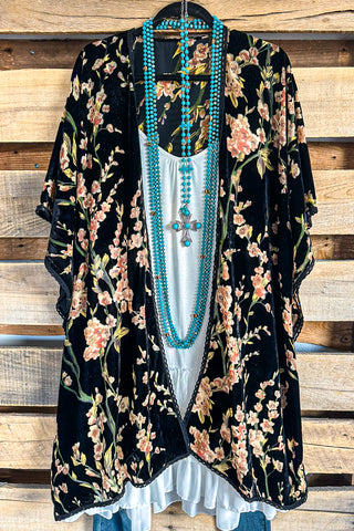 Mandala Print Oversided Kimono - Gray