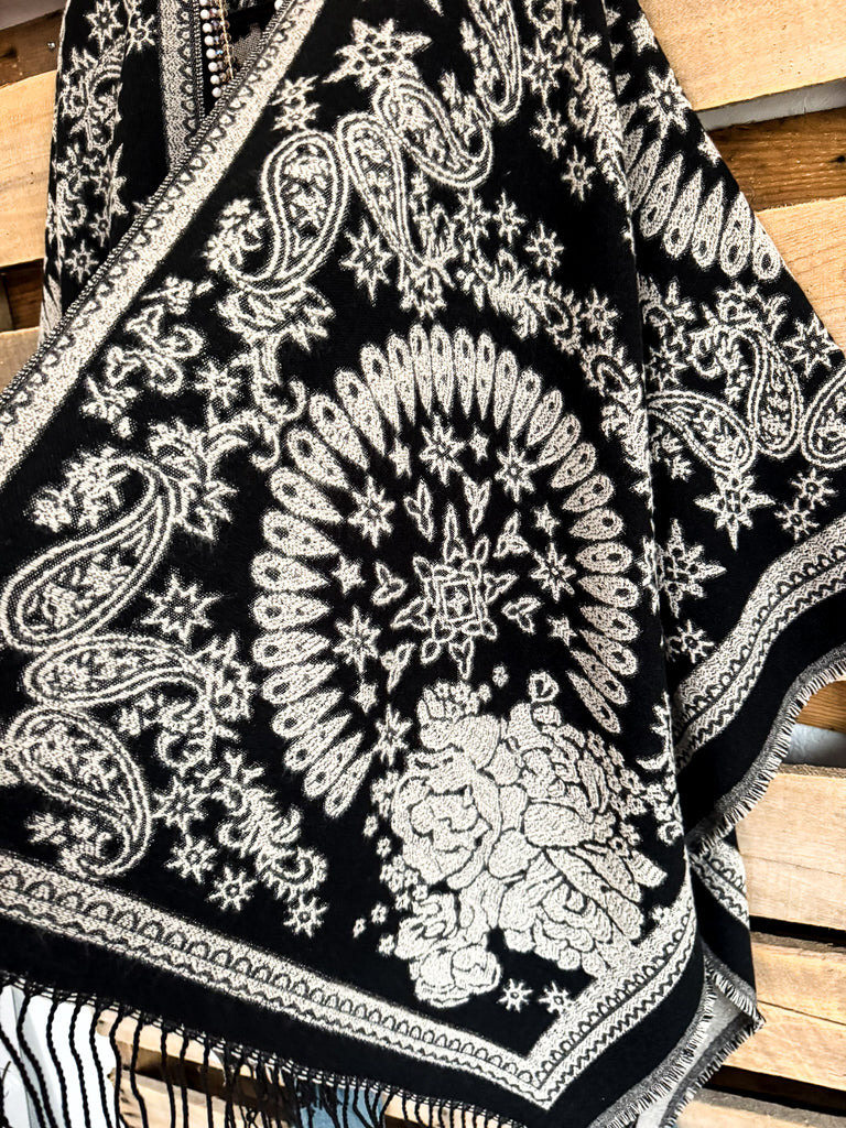 Trusting The Details Poncho - Black/Ivory