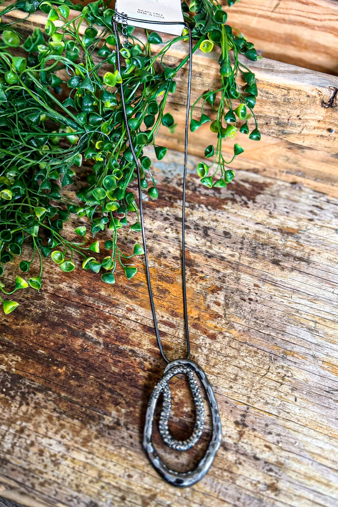 Circling My Love Necklace - Black