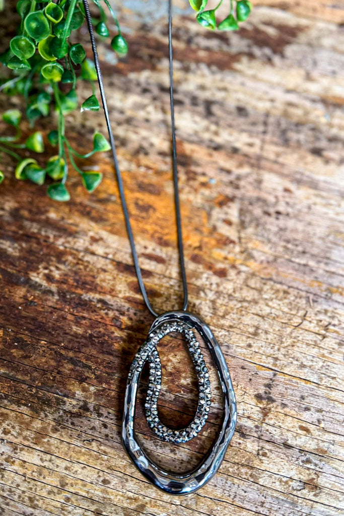 Circling My Love Necklace - Black