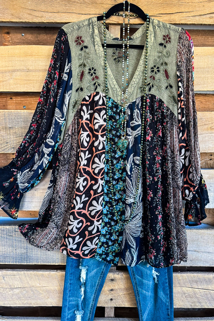 Along The Way Blouse - Gravel