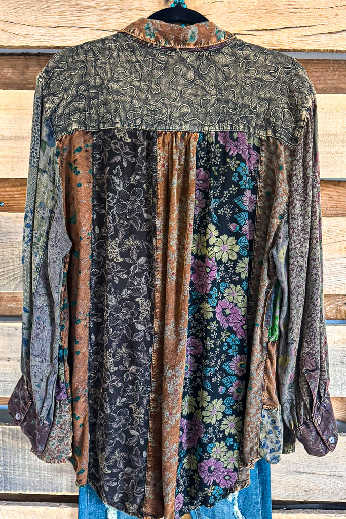 Capturing The View Blouse - Amber