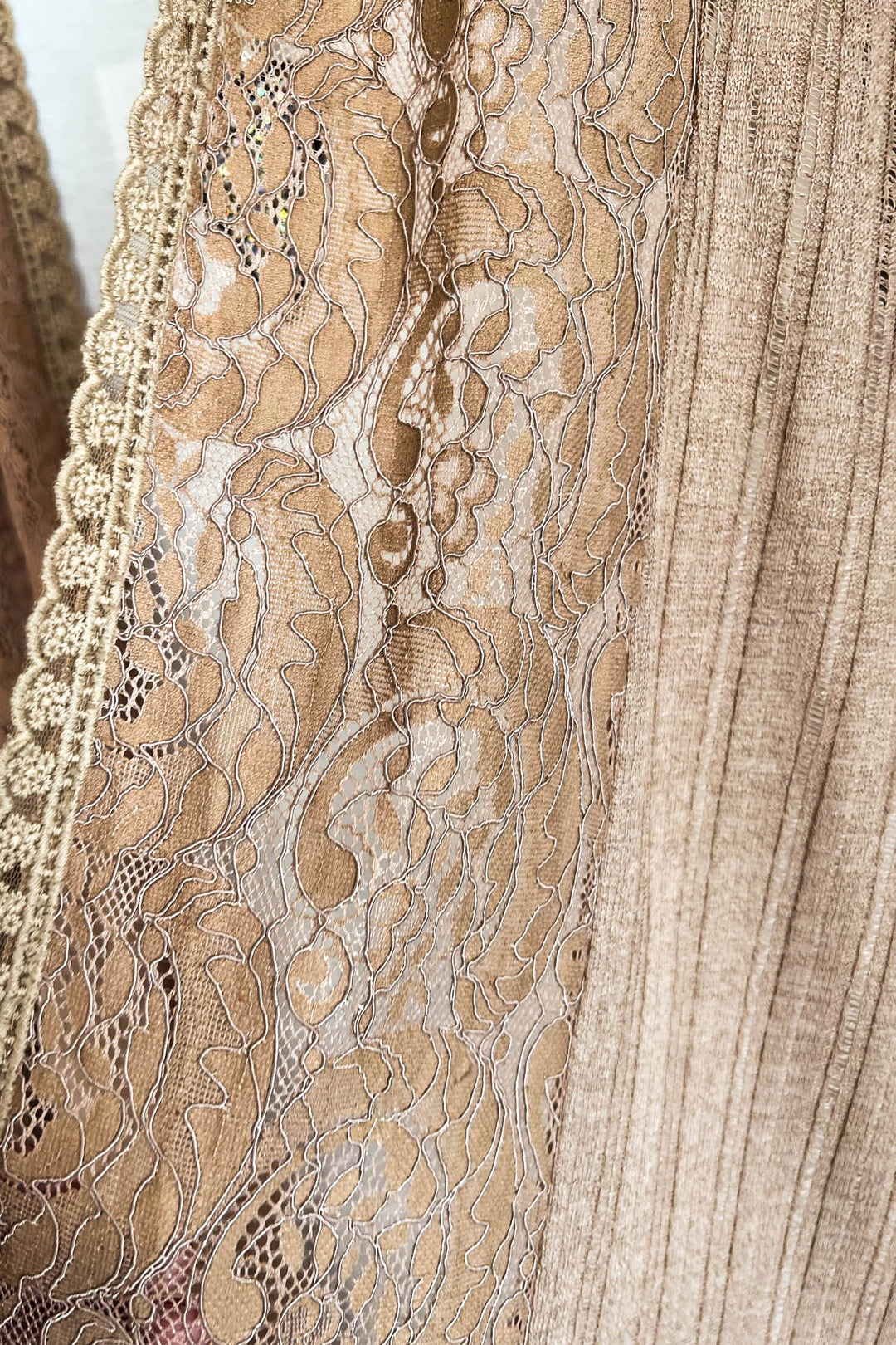 AHB EXCLUSIVE: Champagne In The City Cardigan - Mocha