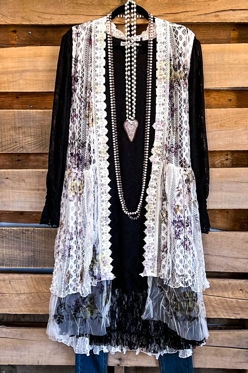 AHB EXCLUSIVE: Brighten My Day Vest - Ivory/Yellow.